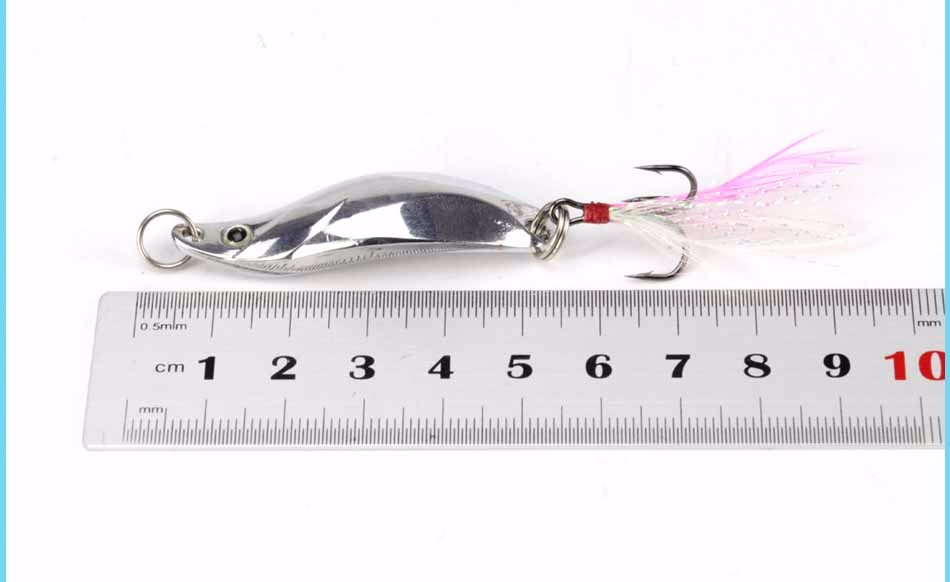 DAGEZI-geometry-Metal-Sequins-Fishing-Lure-Spoon-Lure-with-Feather-Noise-Paillette-Hard-Baits-Treble-32661429083