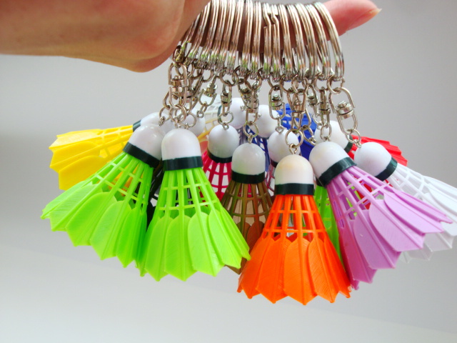 Free-shipping50pcslotfashional-key-colorful-badminton-decorations-badminton-chain-badminton-pendant--465467952