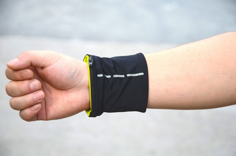 Queshark-Double-Lycra-Reflective-Wrist-Support-Badminton-Sweatbands-Running-Cycling-Fitness-Zipper-P-32658114634