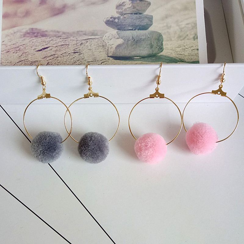 The-new-2016-Korean-pop-temperament-earrings-MAO-qiu-qiu-dong-Badminton-ball-earrings-and-The-girl-b-32781015371