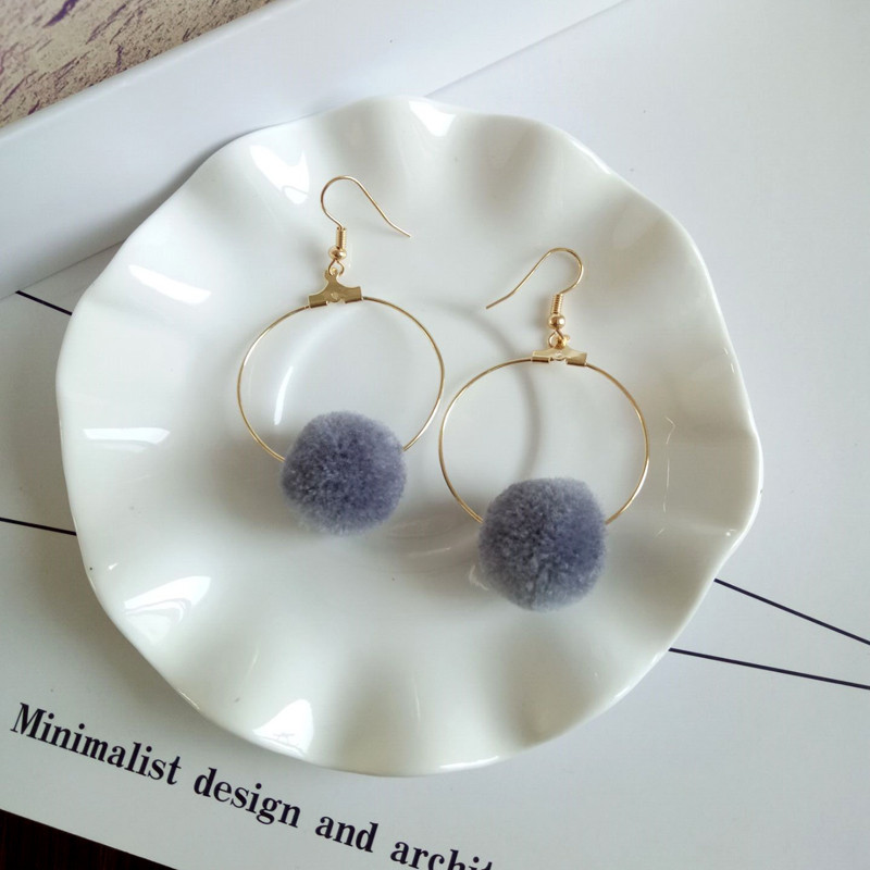 The-new-2016-Korean-pop-temperament-earrings-MAO-qiu-qiu-dong-Badminton-ball-earrings-and-The-girl-b-32781015371