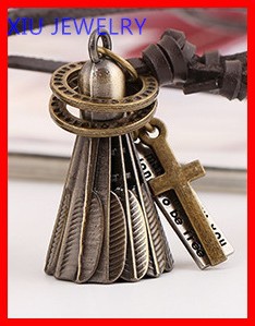 Wholesale-Vintage-Badminton-Charm-Necklace-Punk-Leather-Necklace-32397139073